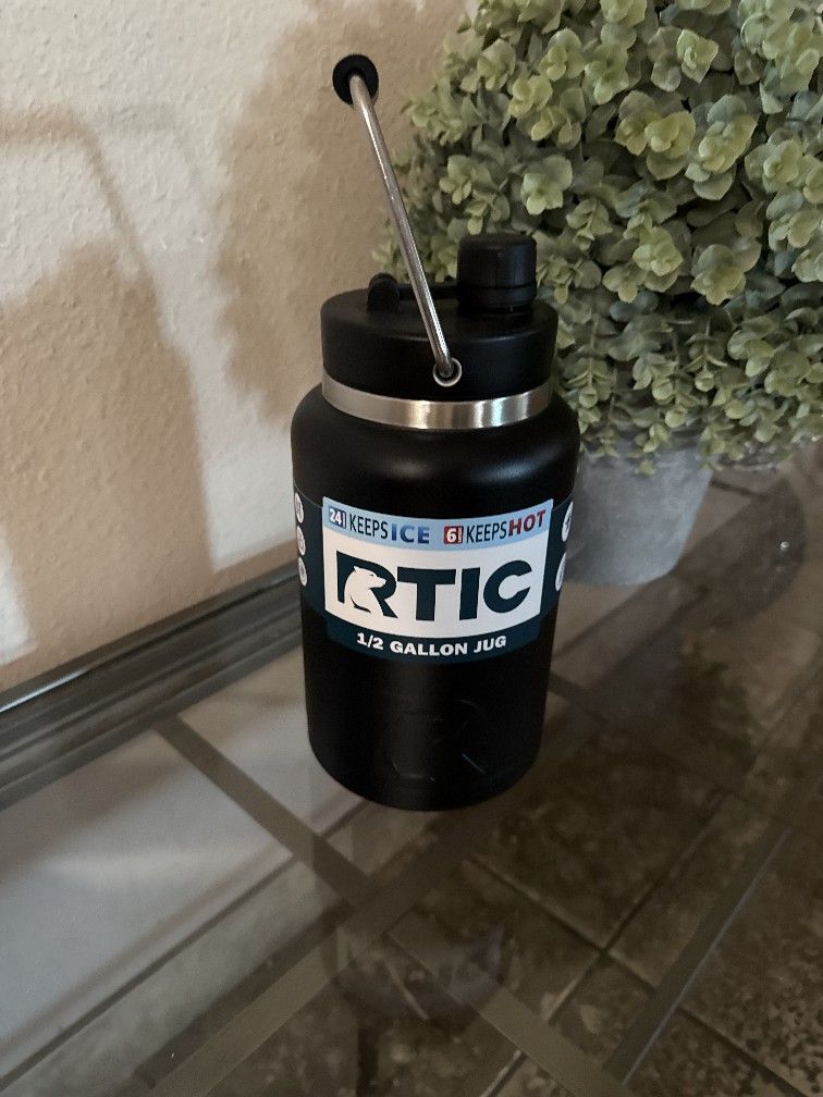 RTIC Half Gallon Jug Water Bottle 64oz