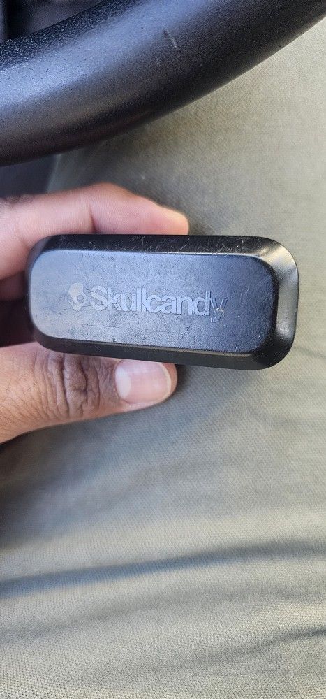 Skullcandy Case