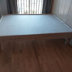 Solid Wood Platform Bed frame Queen