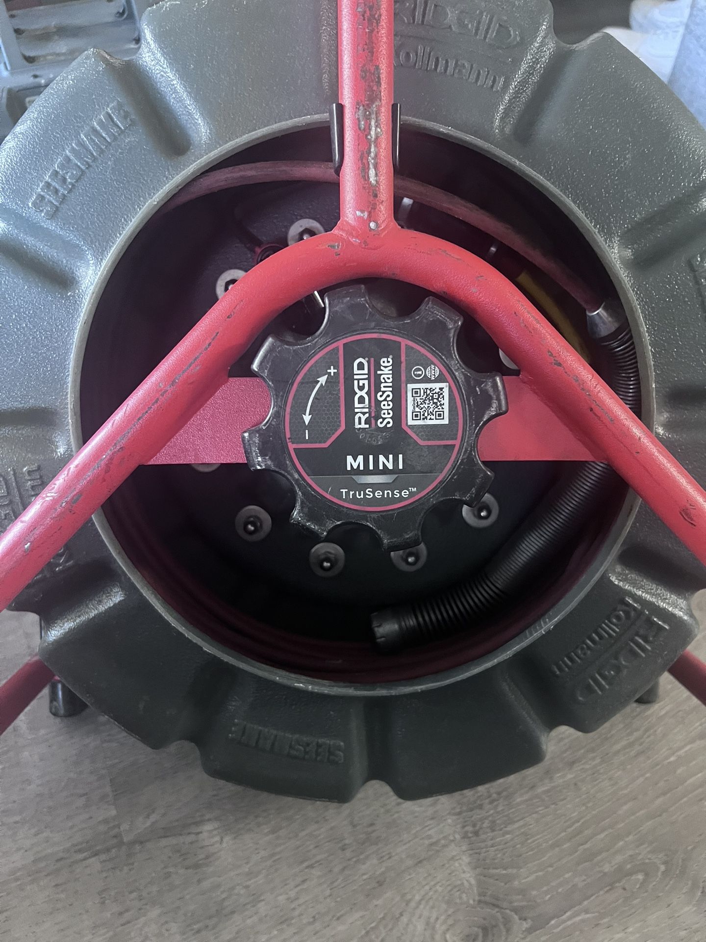Rigid mini sea snake color camera