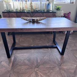 Wood And Black Dinning Table 