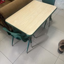 Lakeshore Learning Sturdy Play Table & Chairs