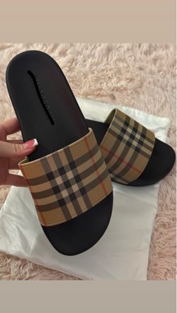 Women’s/ Men’s Slides