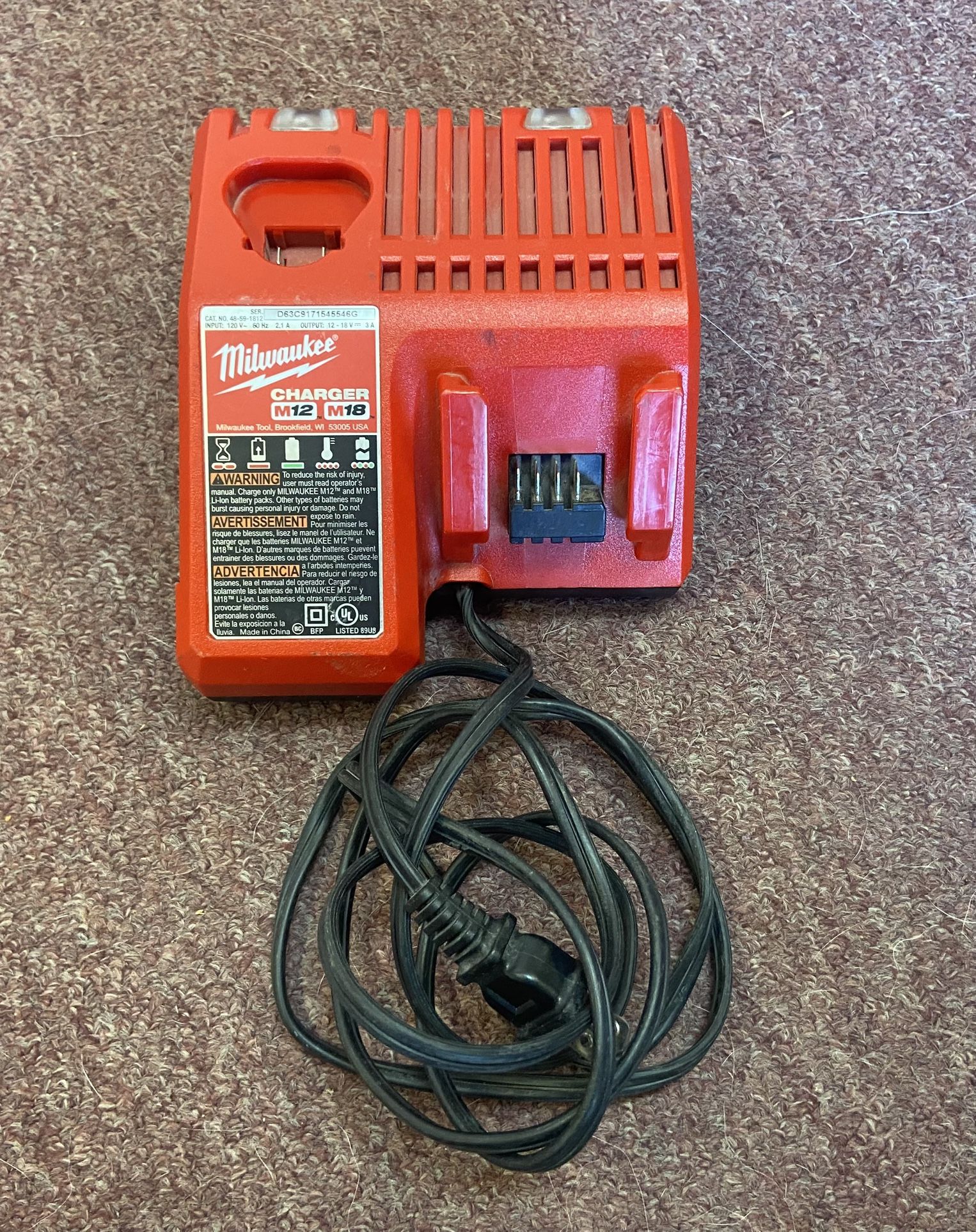 MILWAUKEE Battery Charger Output Voltage 12V & 18V