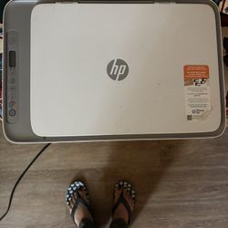 Selling HP DeskJet 2755e (Barely Used)