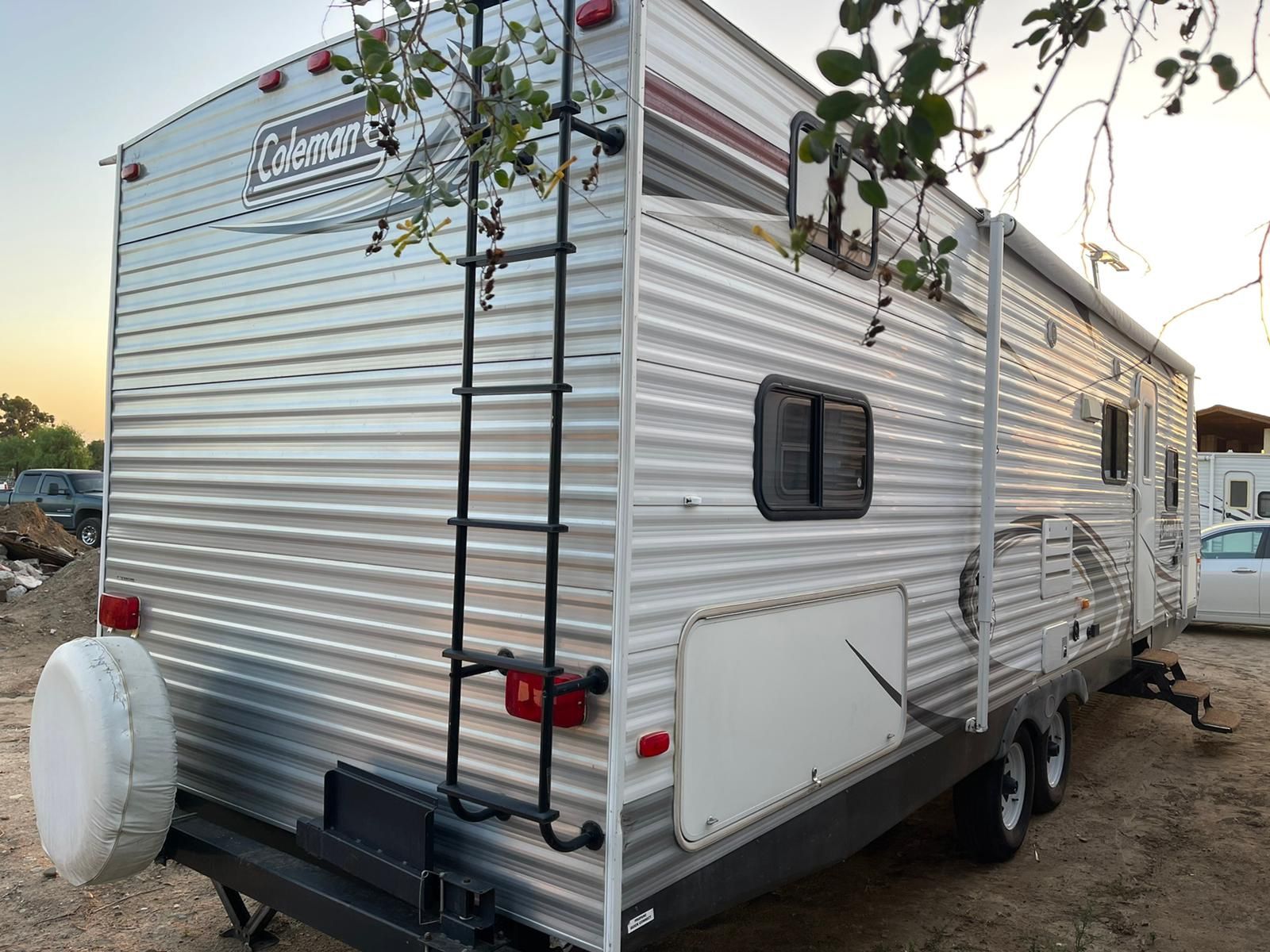2013 Dutchmen Coleman Travel Trailer / Bumper Pull / Rv for Sale in Rialto, CA OfferUp