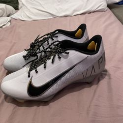 Nike Metal Cleats