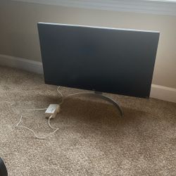 27UP600  - W   LG Monitor 6k  UHD 60 - 120 Hz  $200