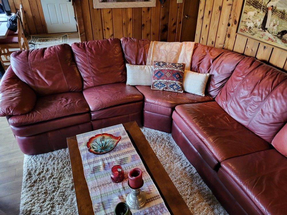 Leather Couch for Sale in Mount Vernon, WA OfferUp