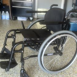 Quickie 2 Lightweight Wheelchair 