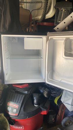 Mini refrigerator Hisense