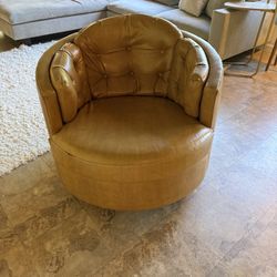 Vintage Barrel Chair 