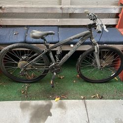 Specialized Hardrock mountain bike