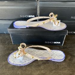 Size 9 fashion nova Summer Romance Studded Lace Flat Sandals set of 7