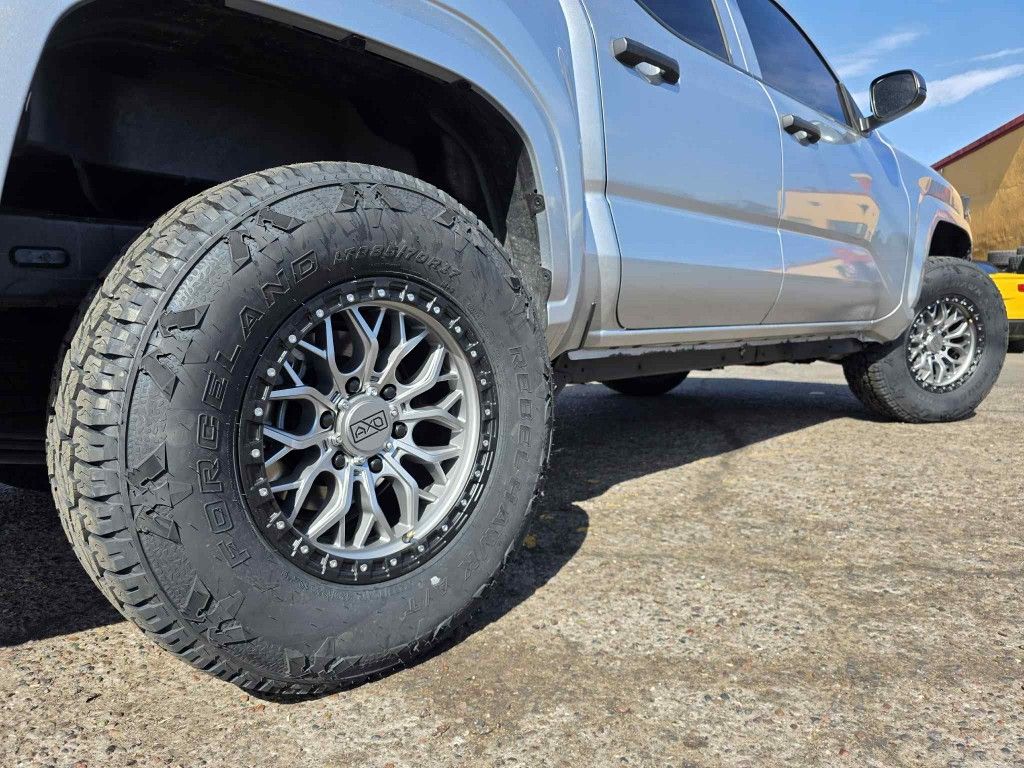 Rines 17x9 Con 285 70 17 Available