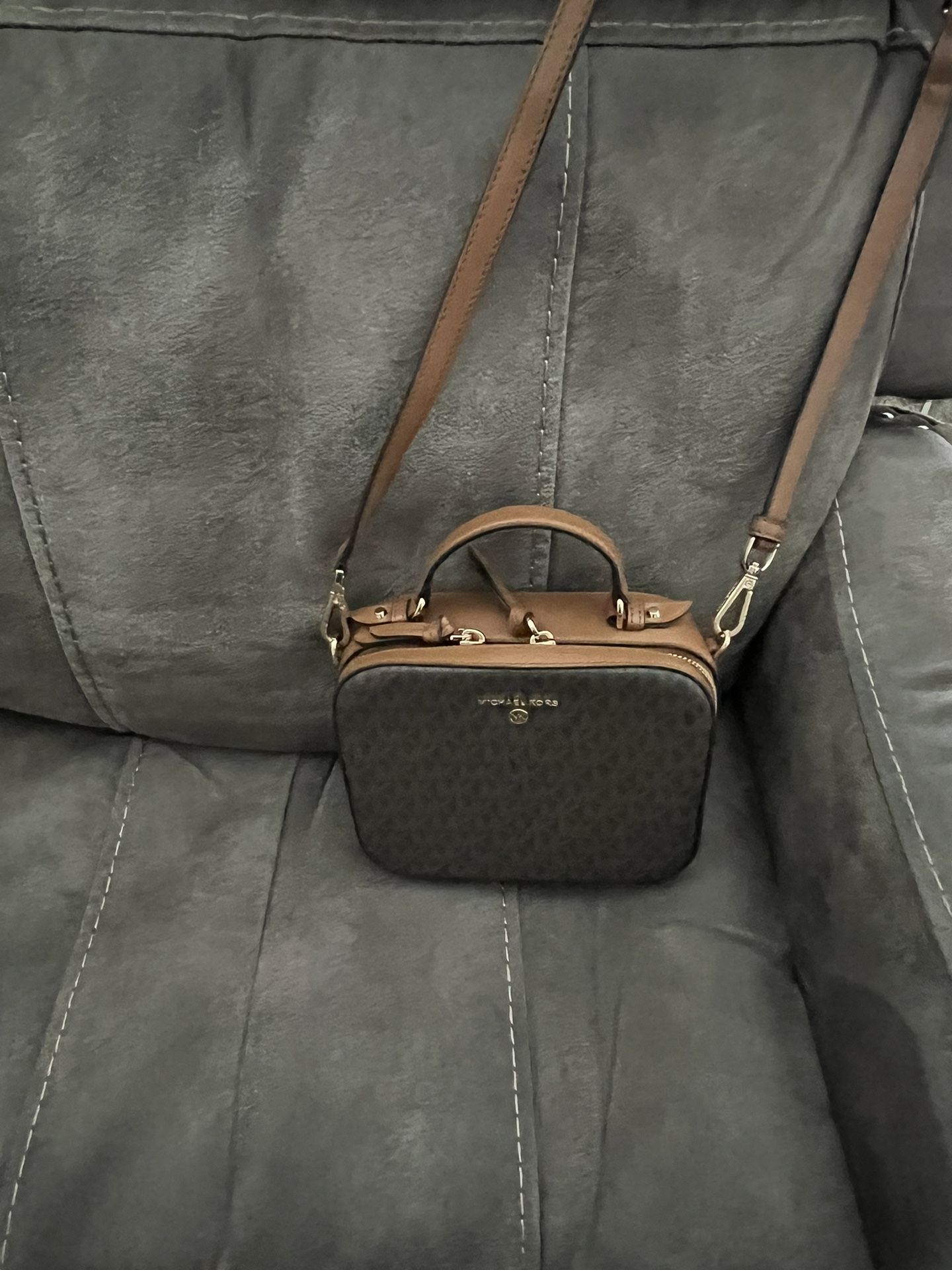 Michael Kors crossbody Purse