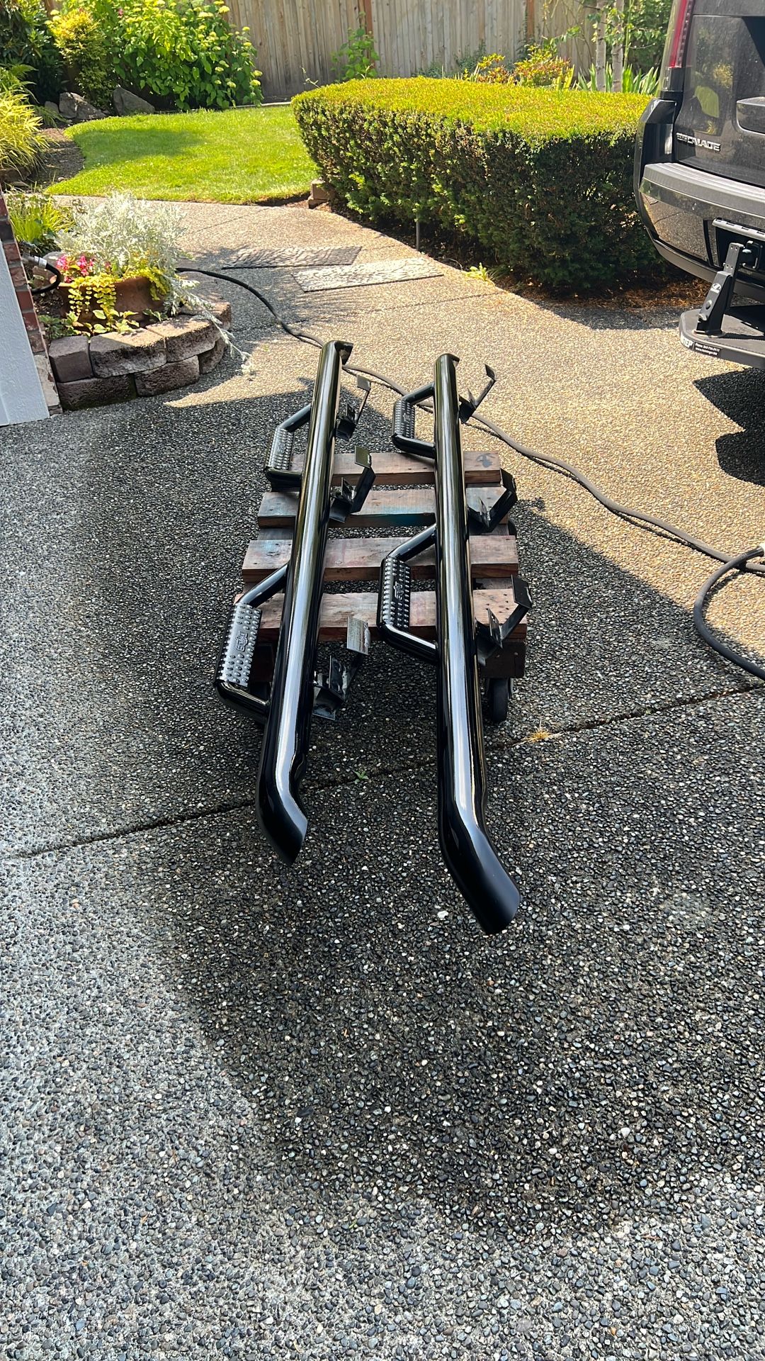 04 Through 08 F150 N-FAB Hoop Steps For Super Crew Cab