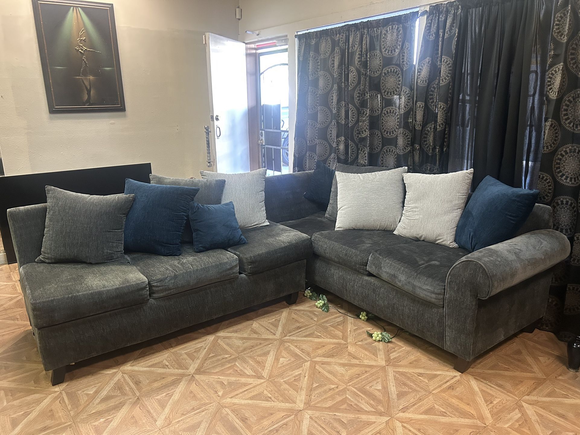 Sectional With End Tables 