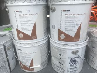 Shaw 35 mc 17 buckets premium plus adhesive for wood flooring for Sale in  Windermere, FL - OfferUp