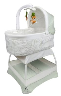 TruBliss  Sweetli Calm Bassinet Sage Fern Leaves