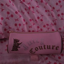 Juicy Couture Travel Makeup Bag