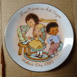 Knick Knack Lot. Great For Resale.