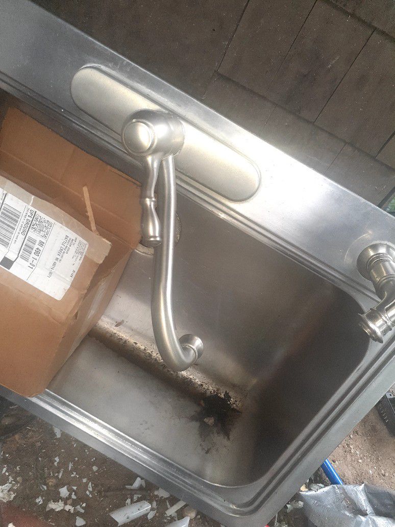 Stainless steel Sink With Attached 