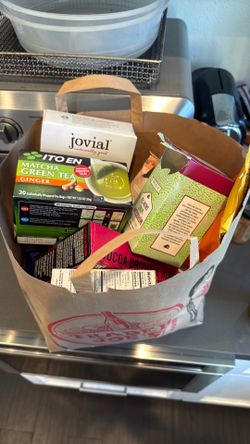 Dry goods gluten free pastas, snack bars free