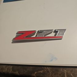 14-19 Chevrolet Silverado/ Sierra/ Tahoe Z71 Front Grille Emblem