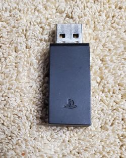 Wireless dongle (PS4)