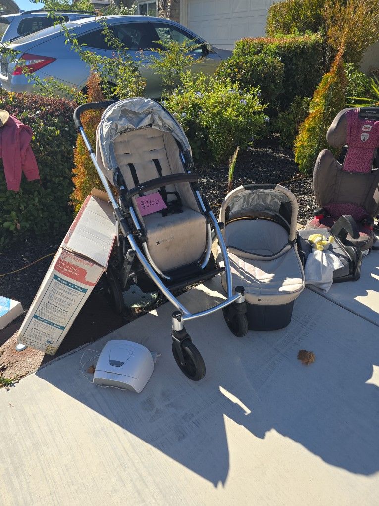 Uppa Baby Vista Stroller and Bassinet