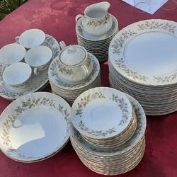 ROSE BRIAR JAPANESE FINE CHINA FORMAL DINNING SET $2500 FINAL PRICE SEE 👀 ALL PICTURES 