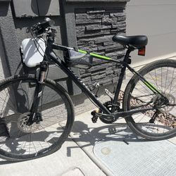 Specialized Ariel Hybrid Bike – Accessories Included
