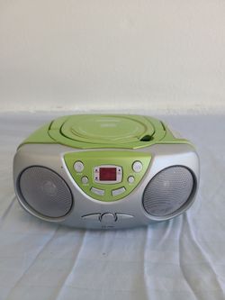 CD Player, Sylvania, digital compact disc player,  Green  and Silver