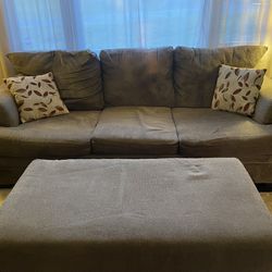 Bob-o-pedic Queen Size Sleeper Sofa With Storage Ottoman 