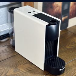 NESPRESSO Essenza Mini Pure White