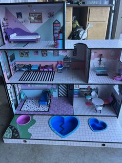 LOL doll house