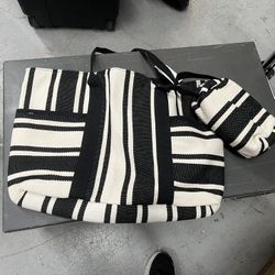 BRAND NEW - Time and Tru Women's Pocket Tote Handbag and Matching Pouch - Black/White Stripes