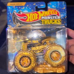 1 of 1 shark wreak hot wheels monster truck