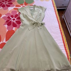 Chadwicks Dress 👗 Size 12 Or Large For Woman . 100 % Silk , Good Conditions Used Once 