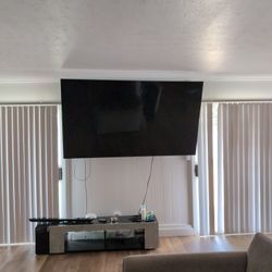 85" Tv