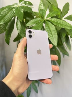 iPhone 11 - Unlocked - 128GB