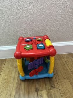 Baby busy activity cube