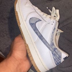Nike Dumps 
