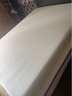 Full size mattress