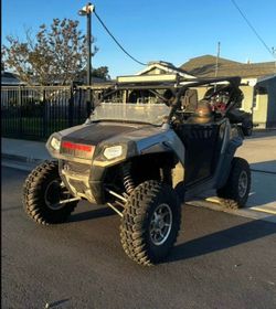 Rzr 800
