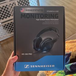 Sennheiser HD 280 pro studio and Live Monitoring Headphones