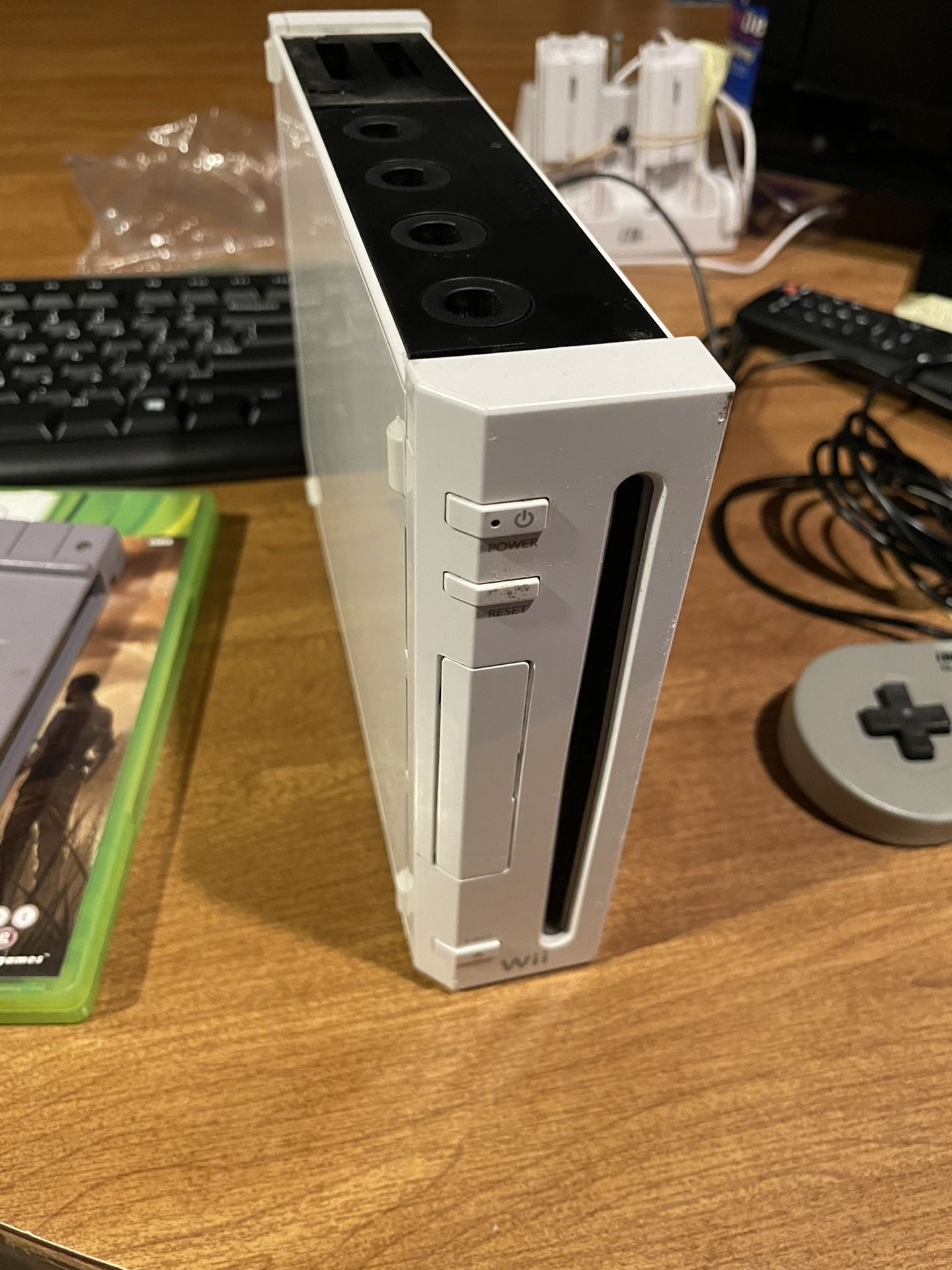 Some Loose Pieces Of Gaming Stuff