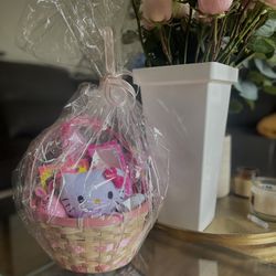 Hello Kitty Easter Baskets