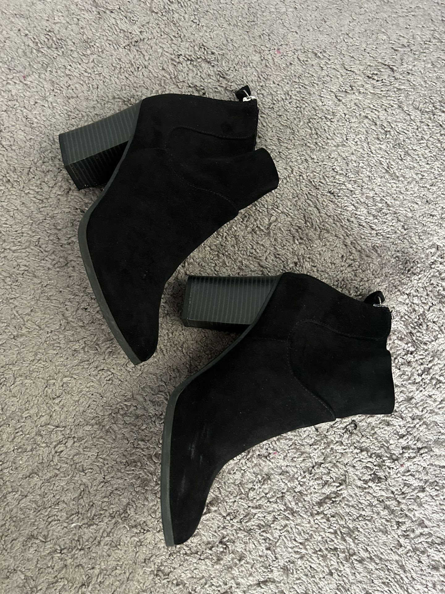 Women’s Heeled Booties